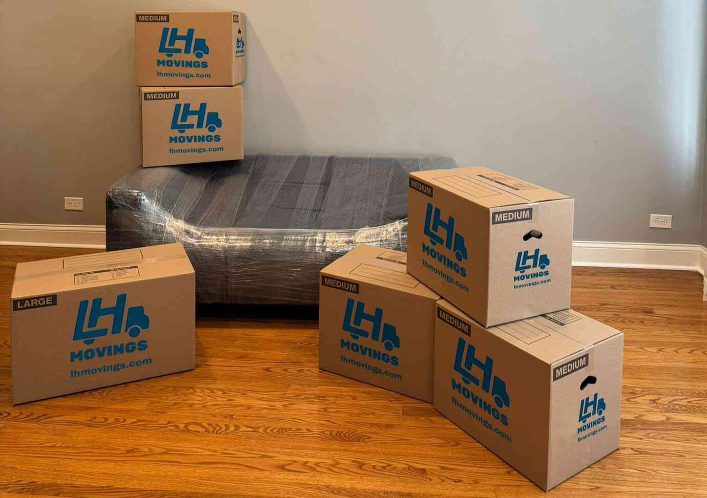 lh_movings_workers_carrying_out_a_move